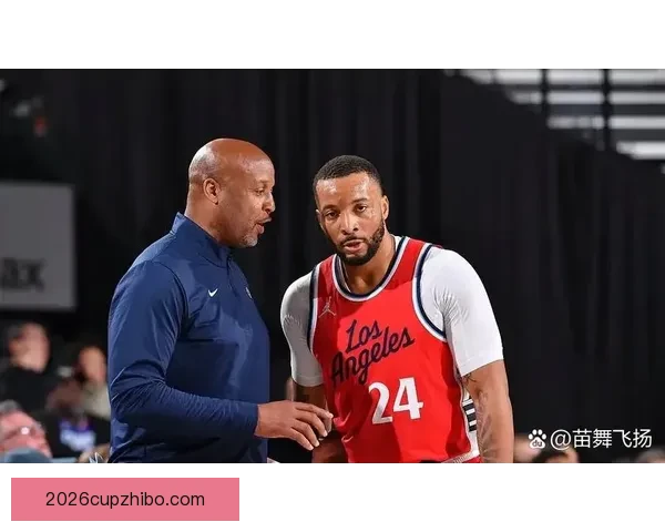 泰伦-卢承诺继续执教快船 将全力保障邓恩合同权益